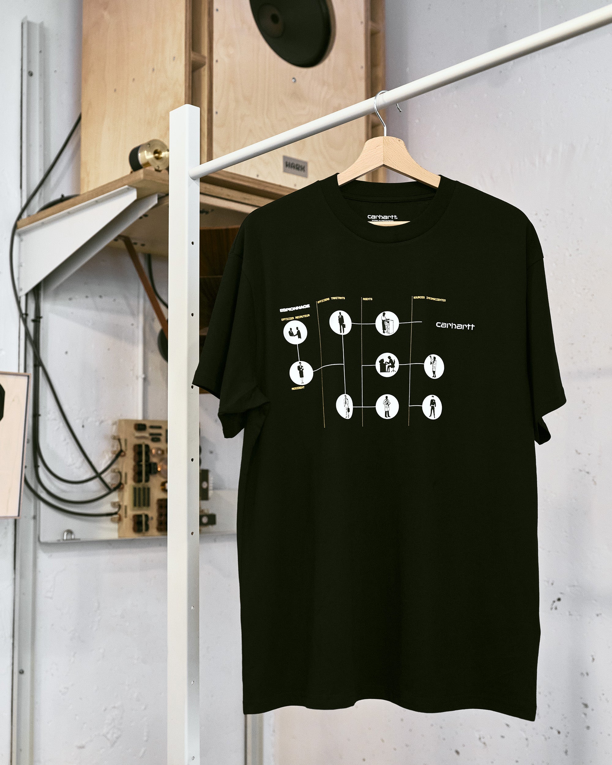 ESPIONNAGE "CHART" TEE BLACK